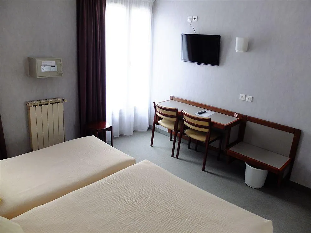 Hotell De Flore - Montmartre Paris